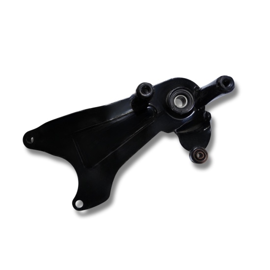 Большое фото товара - Кронштейн крепления глушителя и заднего колеса SV1 052 020-01, 7010. Вариант №2